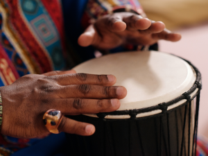 Culture percussion djembe