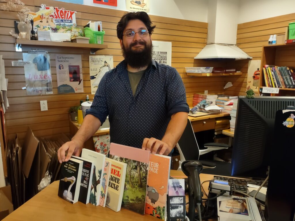 Livre, Alexandre-William Lévesque, libraire à la librairie Fleury