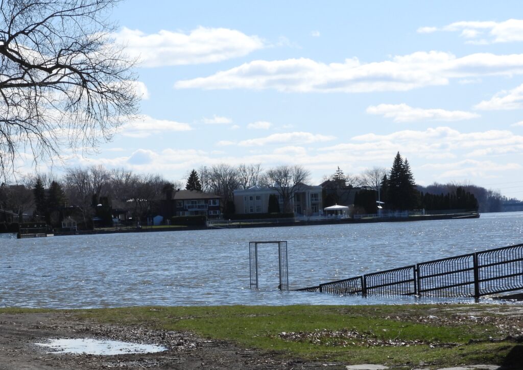 Inondations parc de Beauséjour