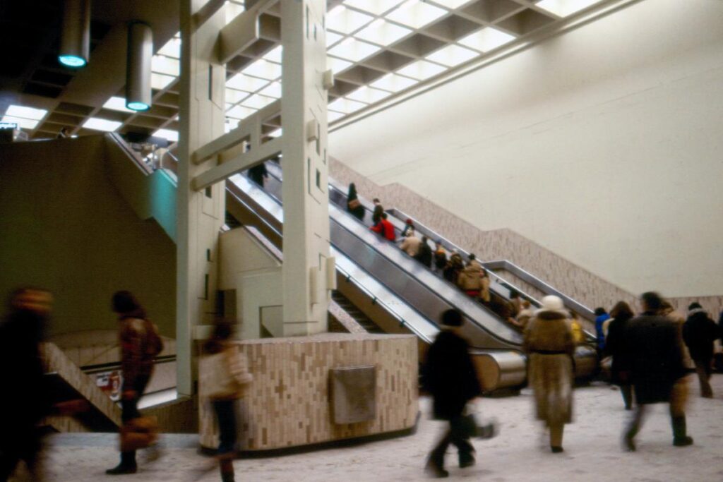Photo d'archive de la station Crémazie. Crédits photos : Archives STM