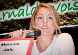 Mélanie Joly, lors du débat organisé par journaldesvoisins.com durant la campagne électorale, à l'auditorium Notre-Dame-de-la-Merci (Photo: Philippe Rachiele)