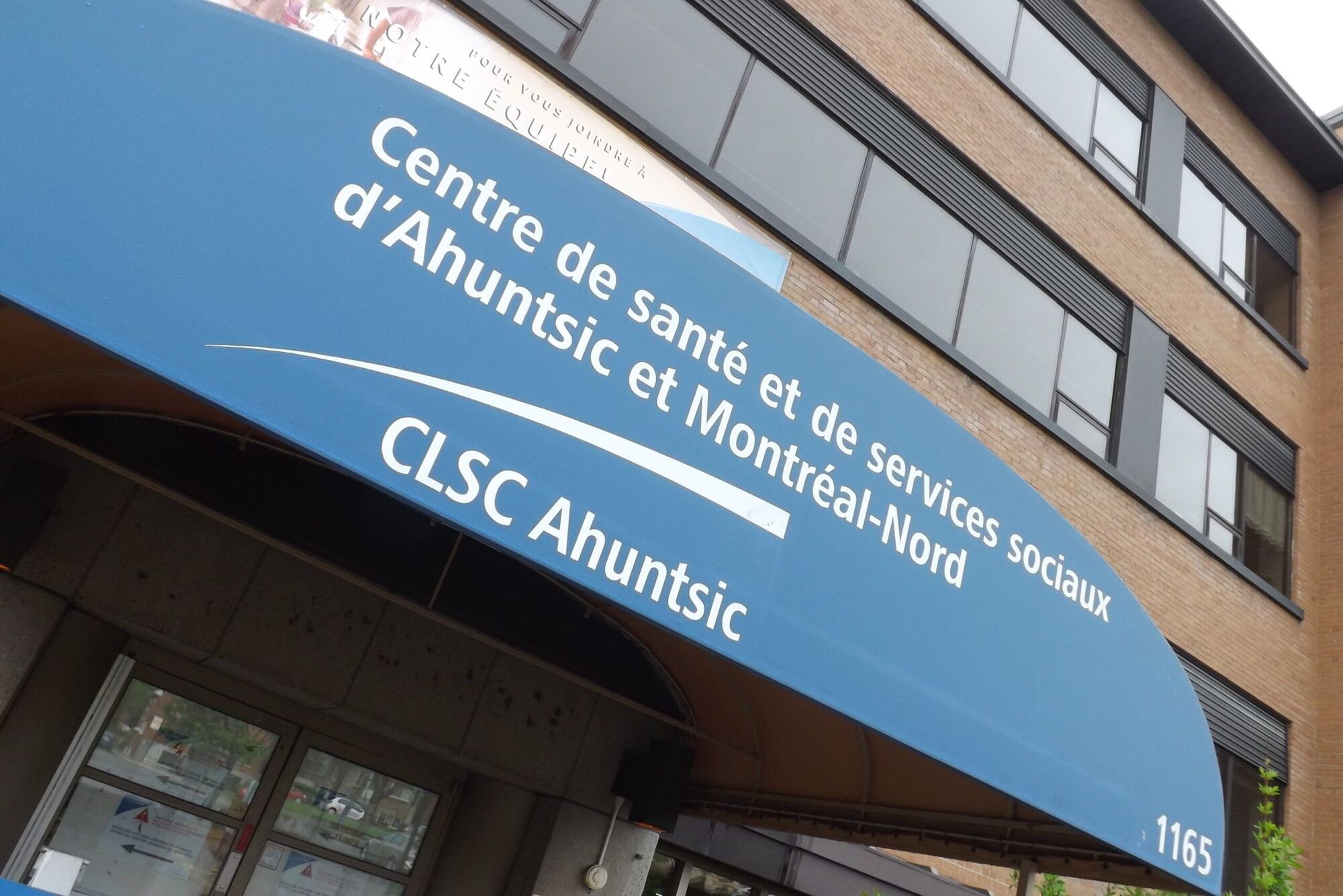 Accueil Psychosocial Au Clsc Ahuntsic Quebec Refuse De Reculer Journaldesvoisins Com